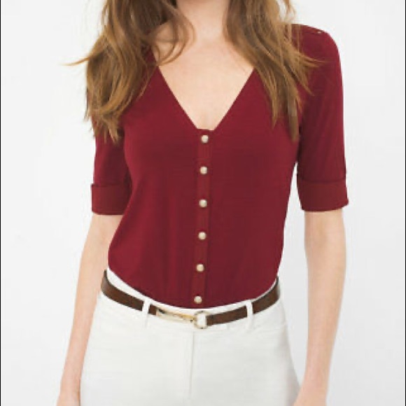 creamy white fluid good quality v neck button front tab sleeve, professional top - Picture 8 of 16